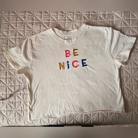 Graphic crop tee - Picture 1 of 4